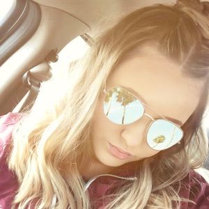 Meet your Posher, Kendall